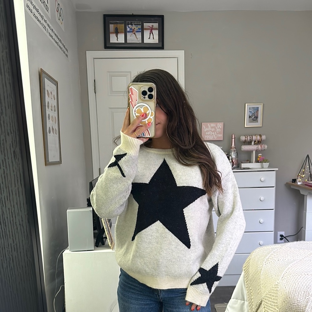 Women's Star Sweater - Black and White